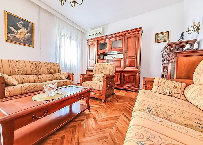 Vikendica Helen By Interhome Zadar